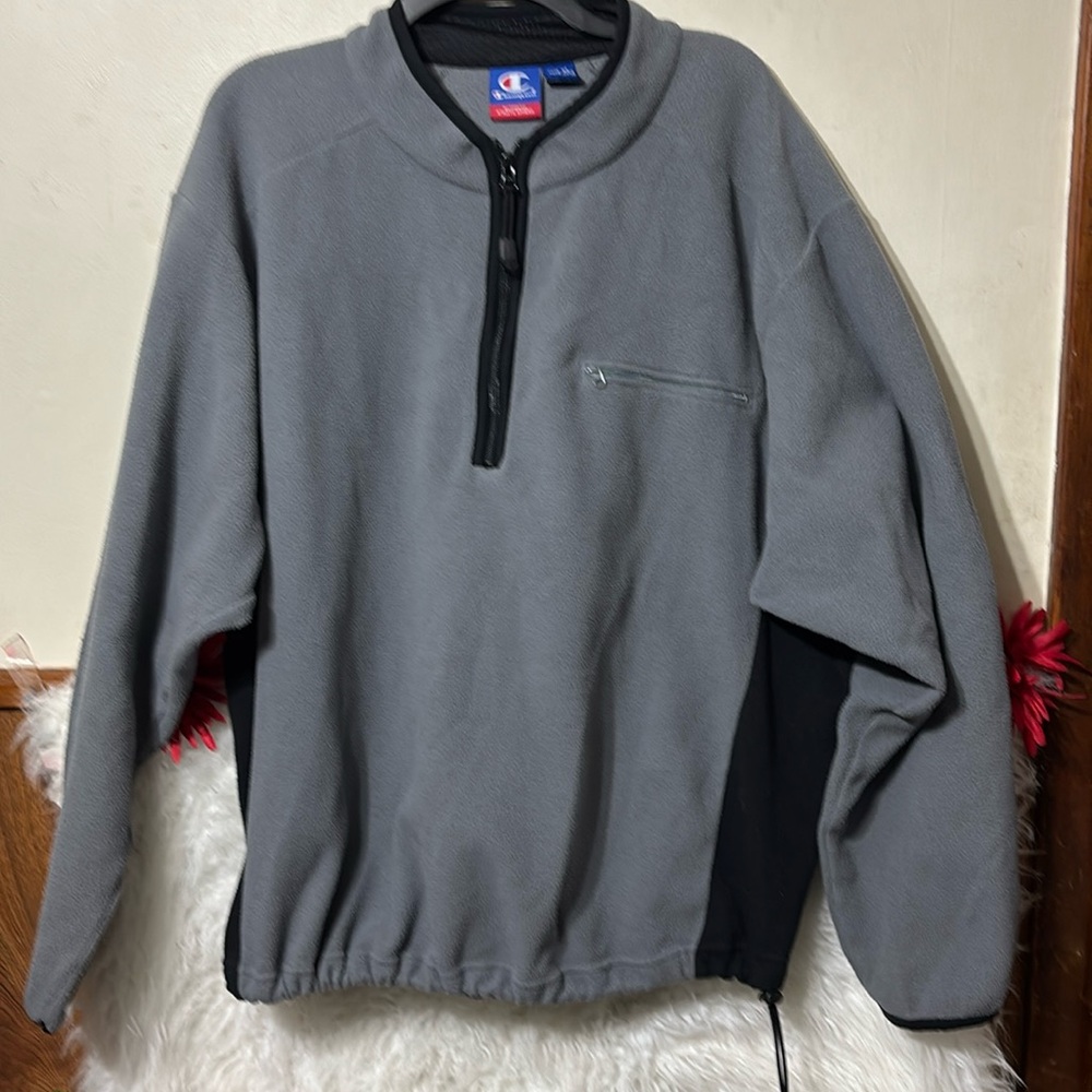 Champions X-Large Fleece Shirt